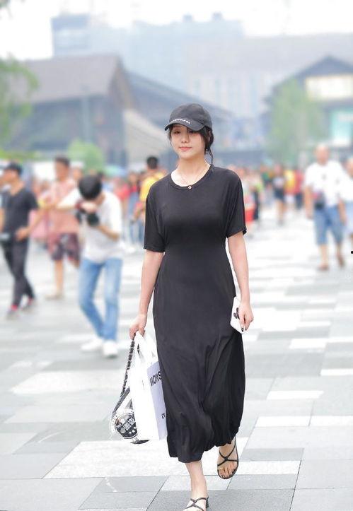 国产美女连衣裙网站在线,探索国产美女连衣裙的优雅魅力